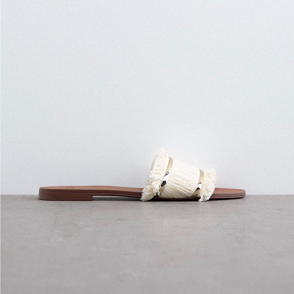 ZARA flat Sandals with Finger Off White - Picture 3 of 6